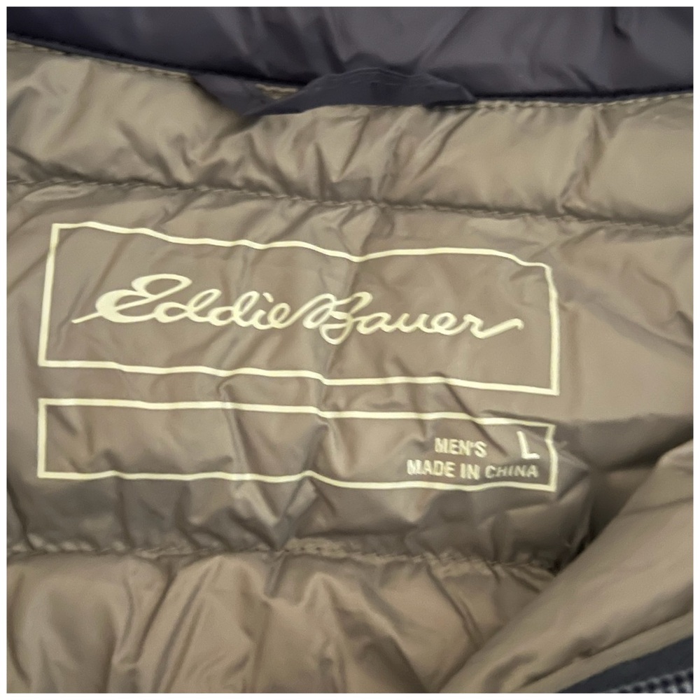 Eddie Bauer • Men's CirrusLite Down Vest - Picture 6 of 7